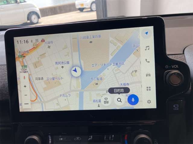 Toyota Sienta 3