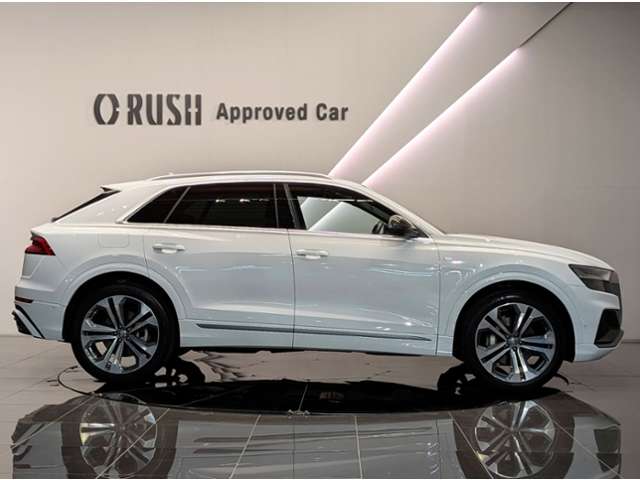 Audi Q8 3