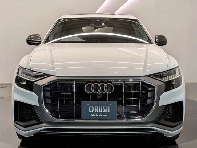 Audi Q8 9