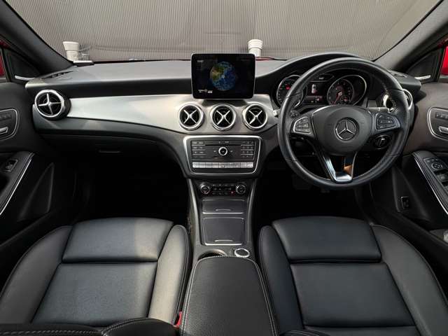 Mercedes-Benz GLA-Class 5