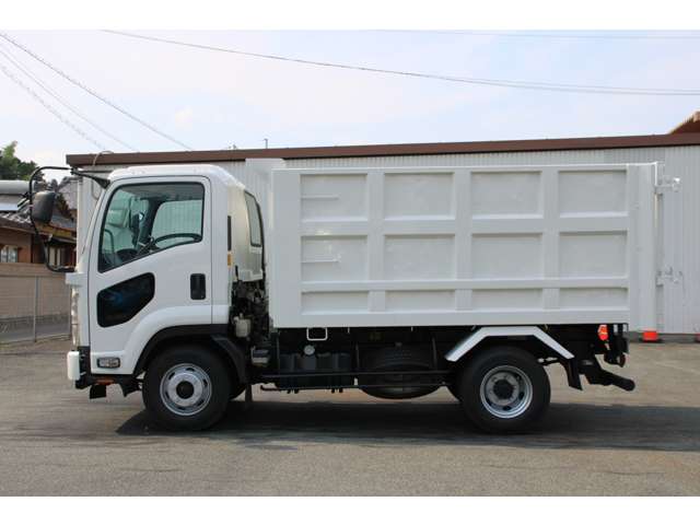 Isuzu Forward 4