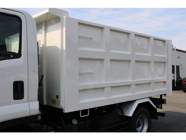 Isuzu Forward 9