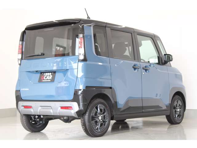 Mitsubishi Delica Mini 4