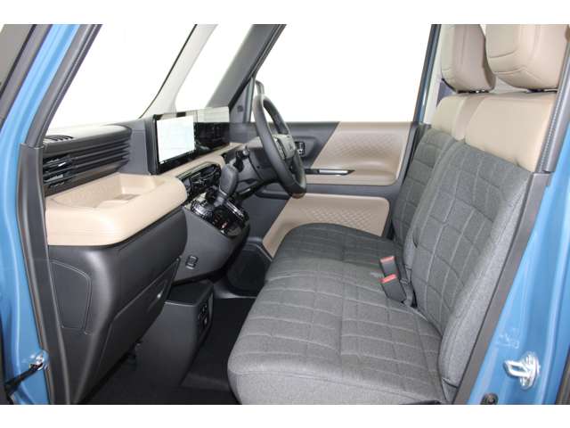 Mitsubishi Delica Mini 6