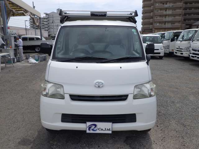 Toyota Light Ace Truck 4