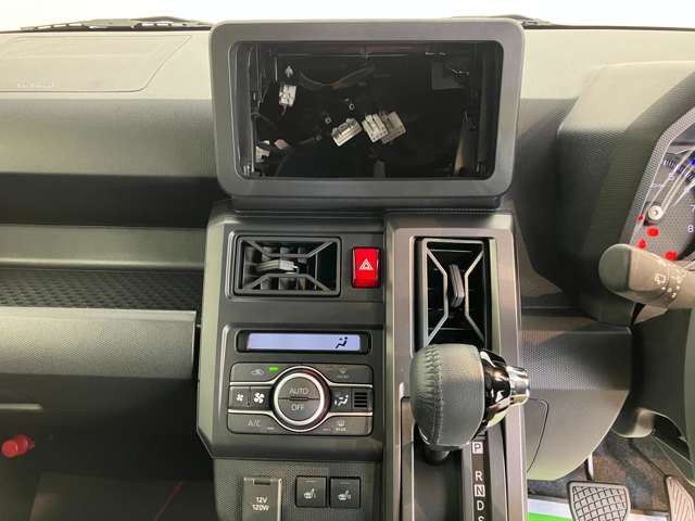 Daihatsu Taft 10