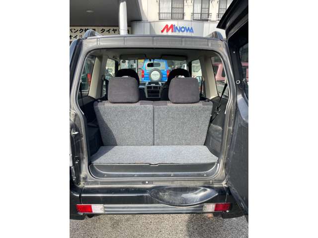 Mitsubishi Pajero Mini 4