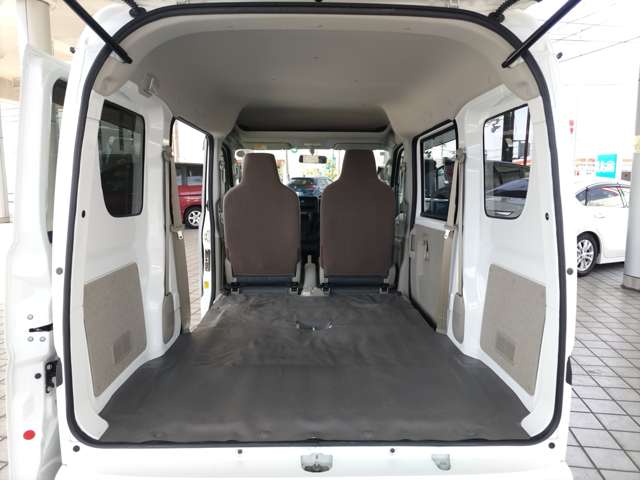 Nissan NV100 Clipper 12