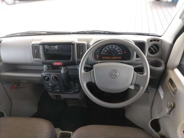 Nissan NV100 Clipper 4