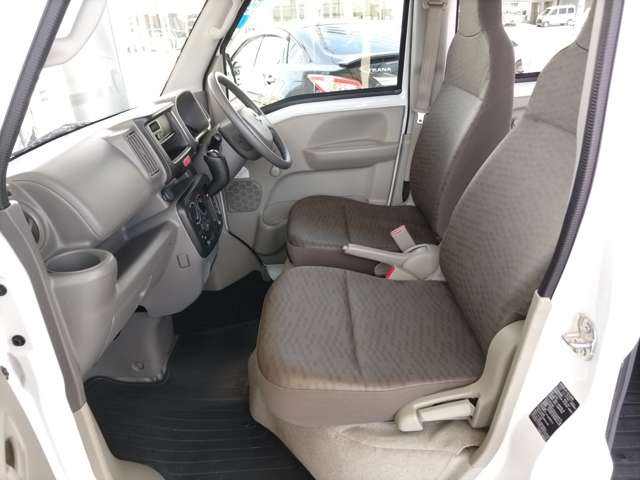 Nissan NV100 Clipper 10