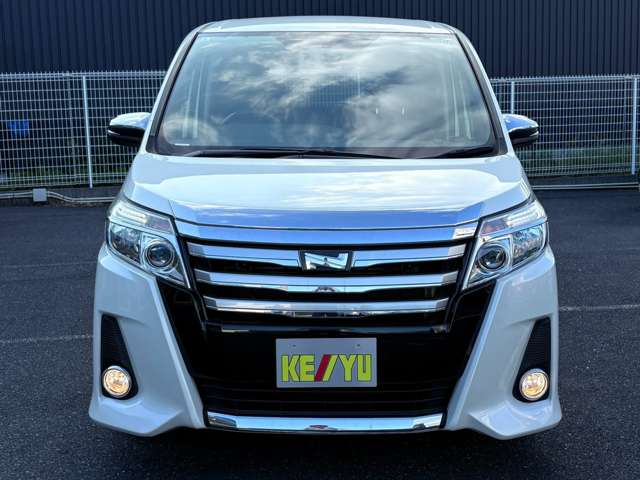 Toyota Noah 8