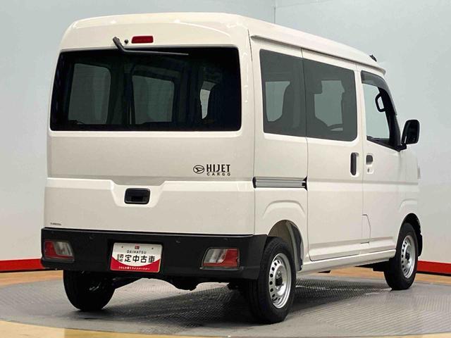 Daihatsu Hijet Cargo 2