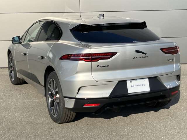 Jaguar Iペイス 11