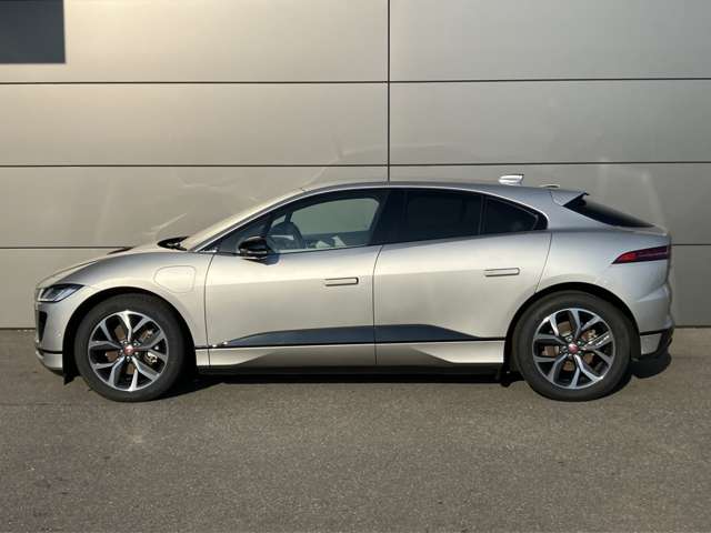 Jaguar Iペイス 12
