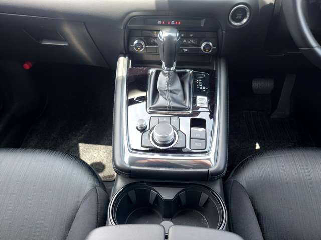 Mazda CX-8 12