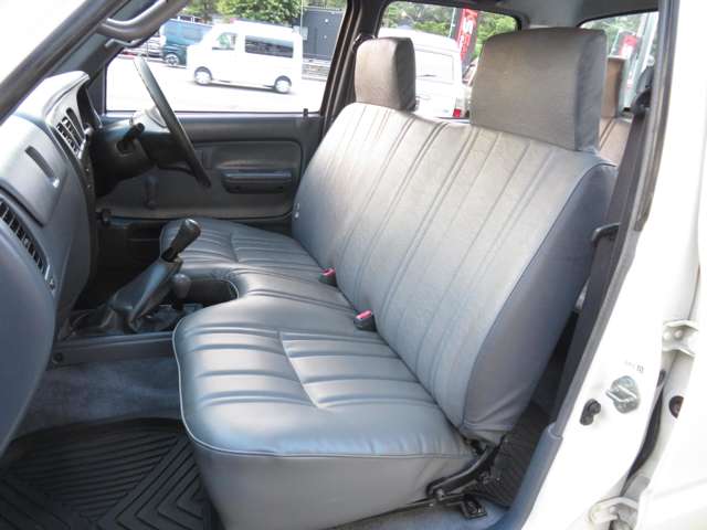 Toyota Hilux 11