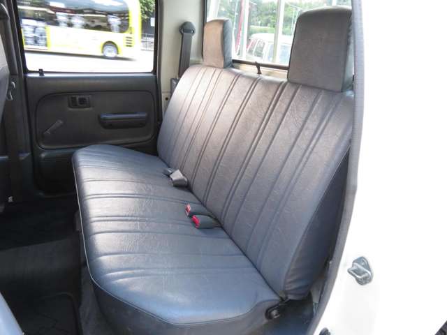 Toyota Hilux 12