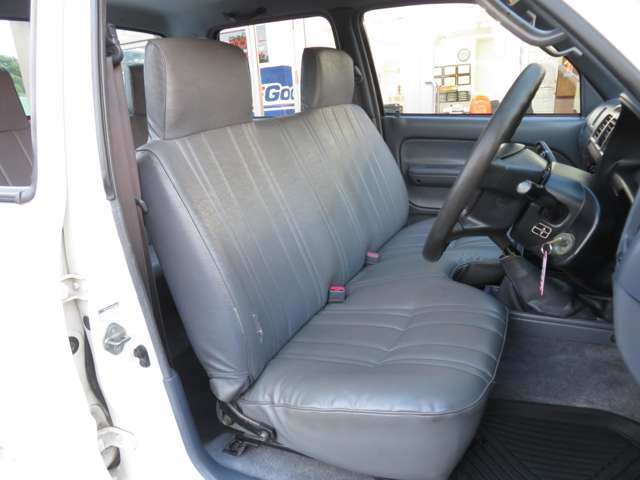 Toyota Hilux 9