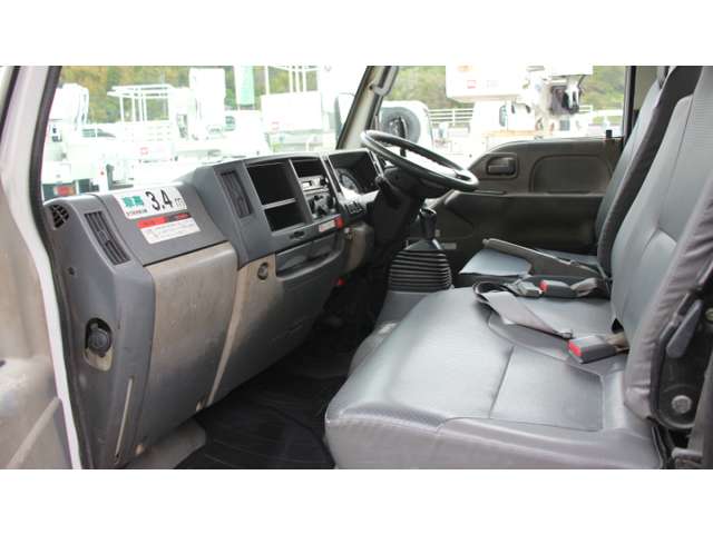 Isuzu Elf 10