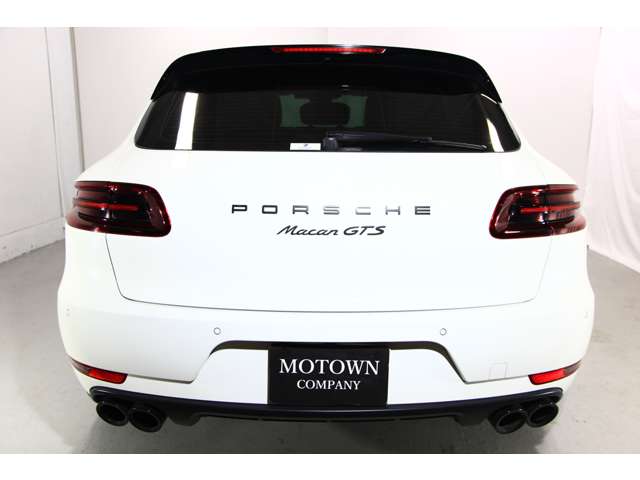 Porsche Macan 3