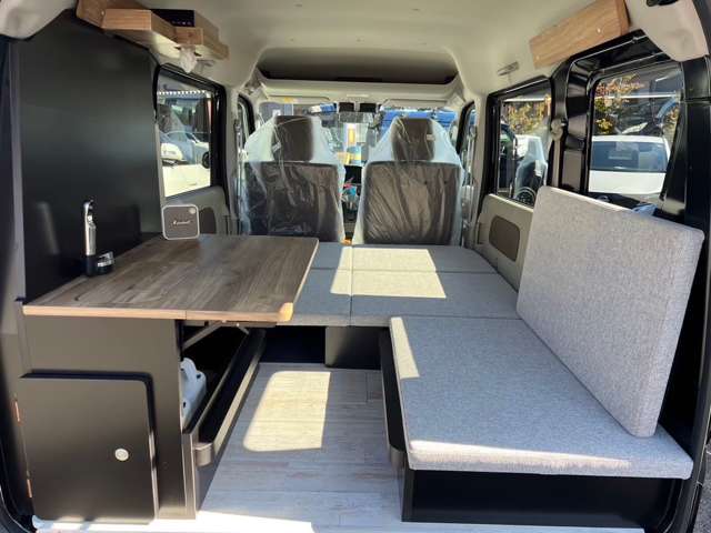 Nissan NV100 Clipper 4