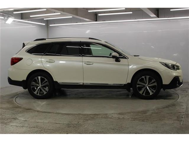 Subaru Legacy Outback 5