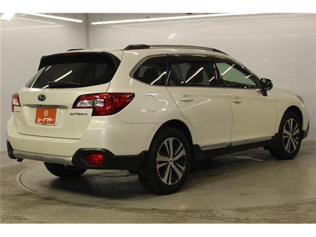 Subaru Legacy Outback 6