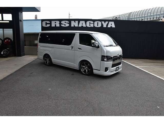Toyota Hiace Van 7