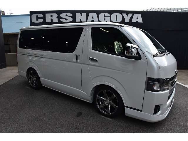 Toyota Hiace Van 9