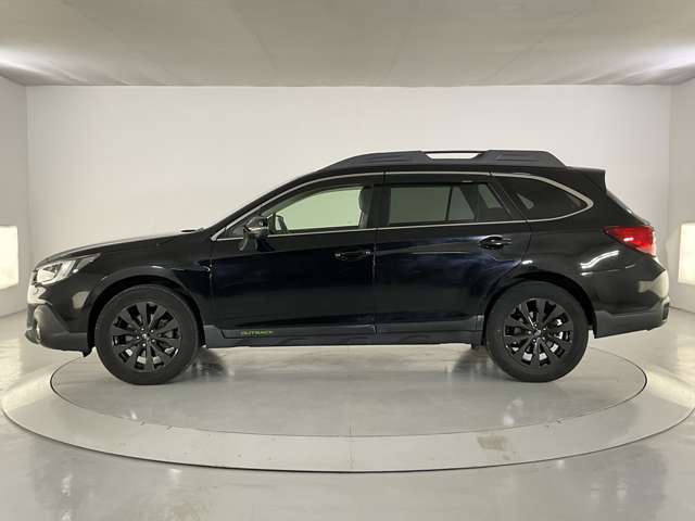 Subaru Legacy Outback 7