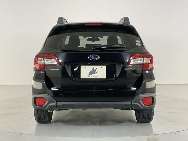 Subaru Legacy Outback 9