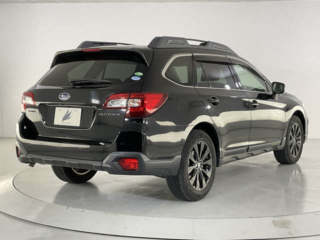 Subaru Legacy Outback 10