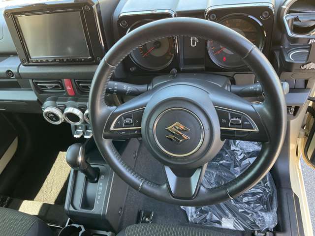 Suzuki Jimny 6