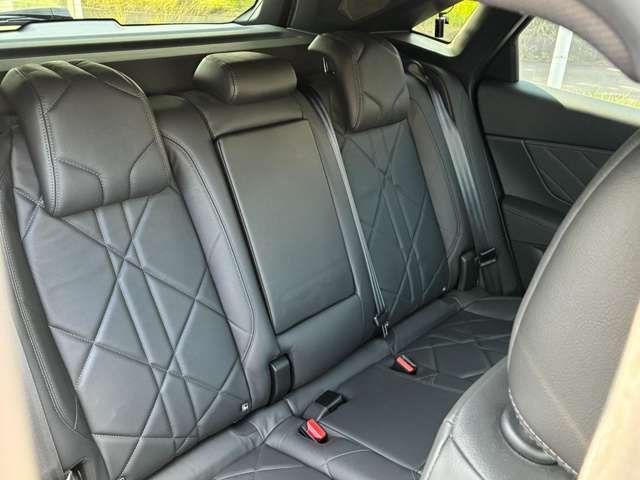DS Automobiles DS 7 Crossback 11