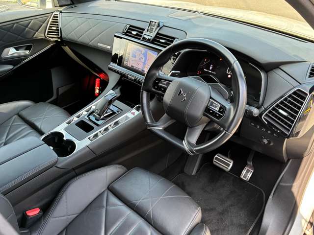 DS Automobiles DS 7 Crossback 9