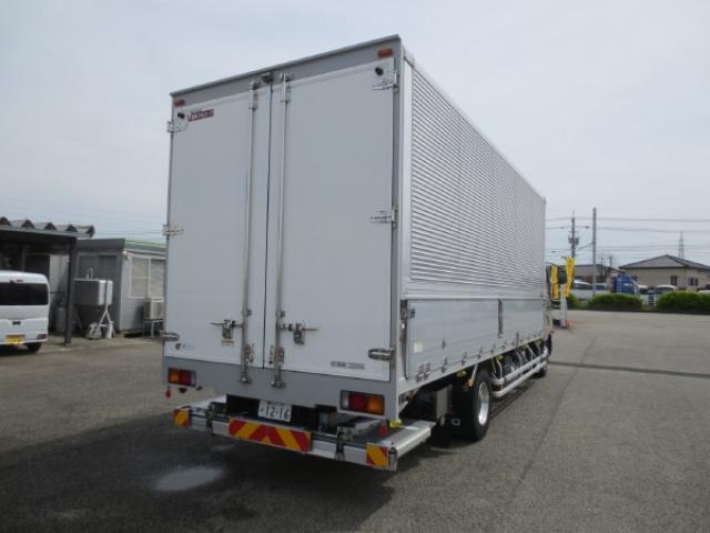 Mitsubishi Fuso Fighter 4