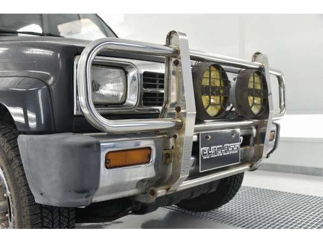 Daihatsu Rocky 4
