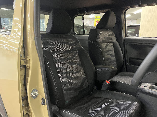 Daihatsu Taft 7