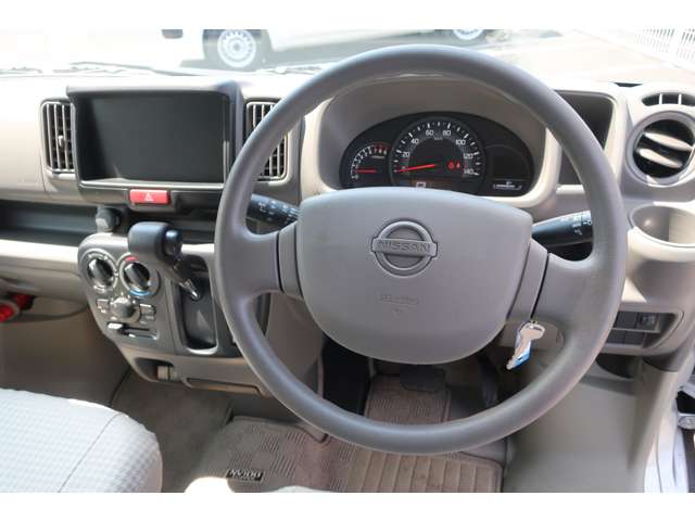 Nissan NV100 Clipper 2