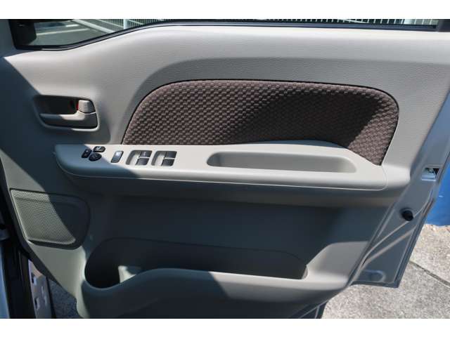Nissan NV100 Clipper 9