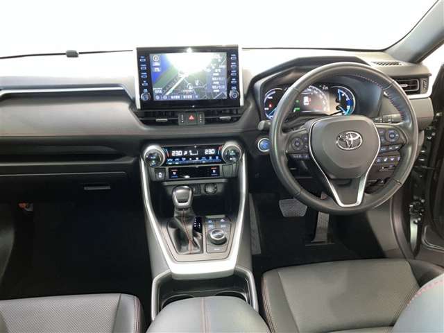 Toyota RAV4 PHV 11