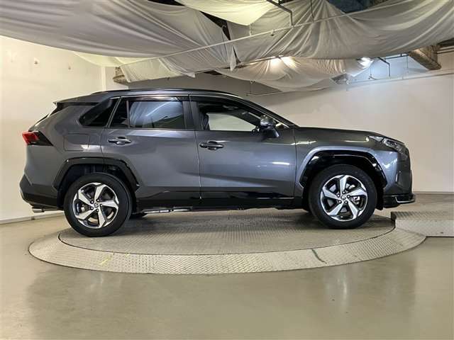 Toyota RAV4 PHV 5