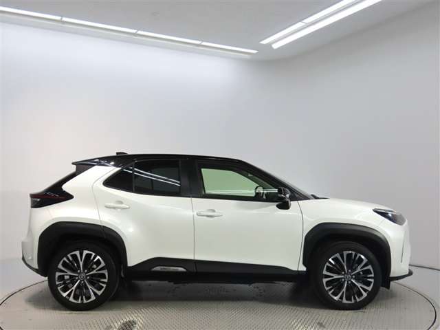 Toyota Yaris Cross 4