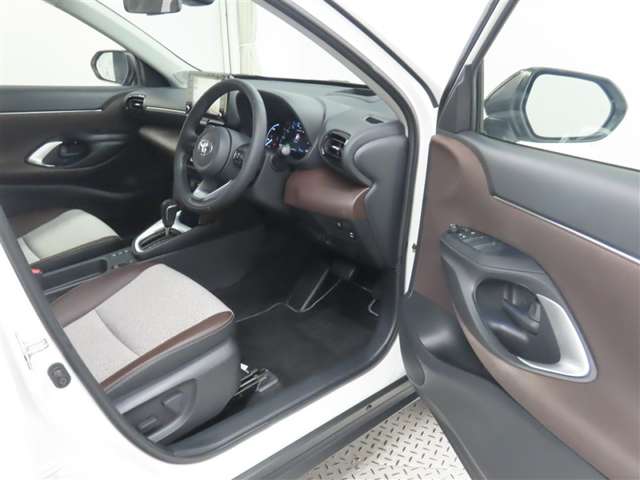 Toyota Yaris Cross 8