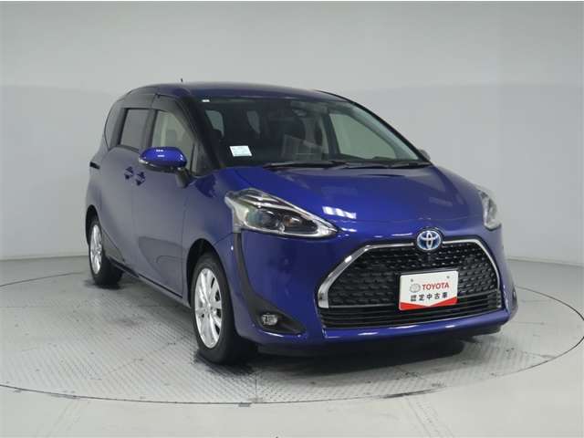 Toyota Sienta 11