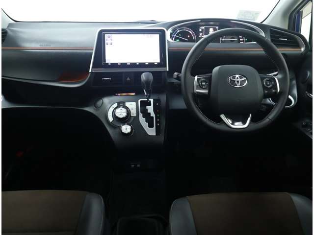 Toyota Sienta 3