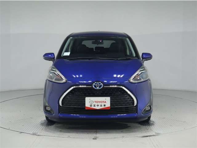 Toyota Sienta 6