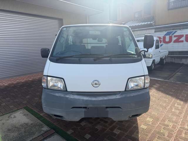Nissan Vanette 4