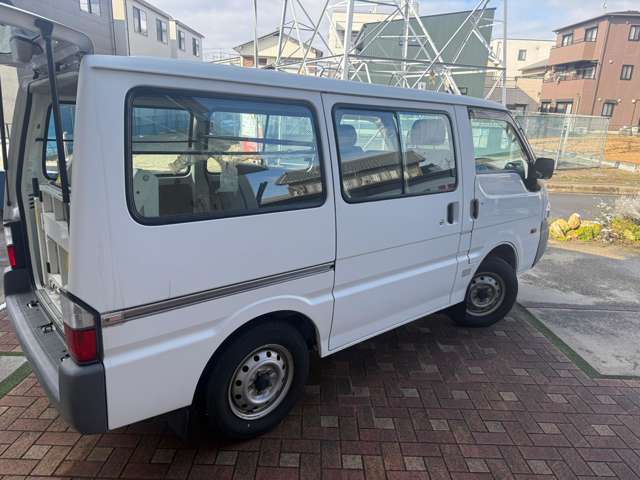 Nissan Vanette 6