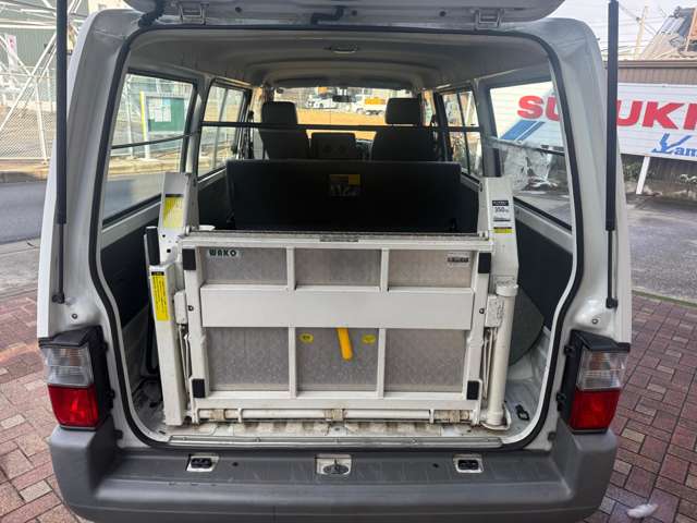 Nissan Vanette 7